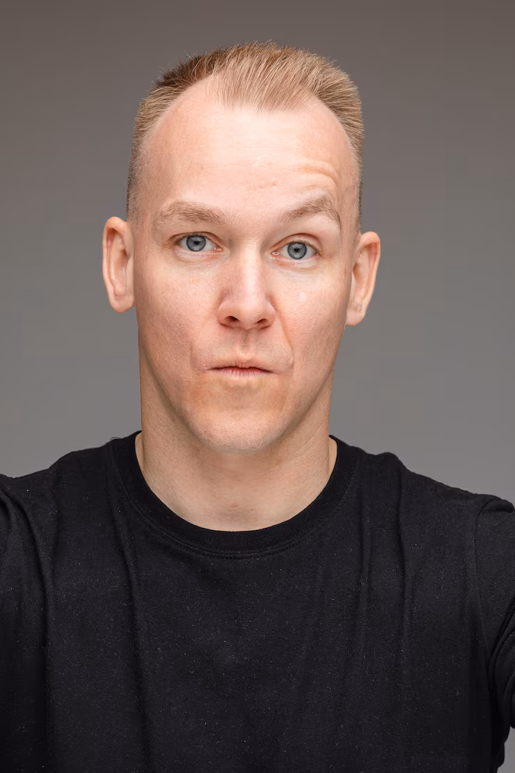 Adam leon